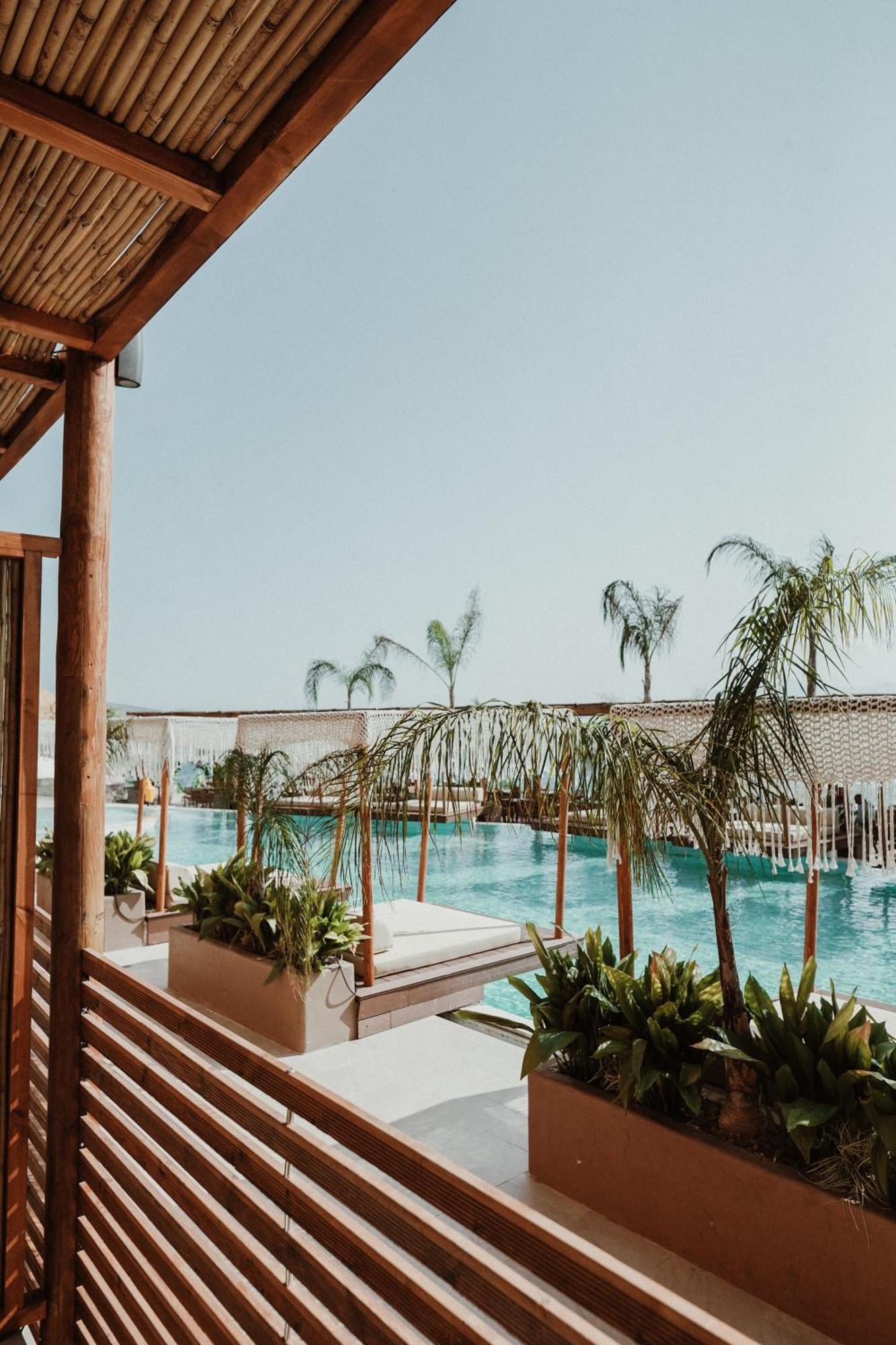 Lost Seaside Hotel ซารานเดอ ภายนอก รูปภาพ