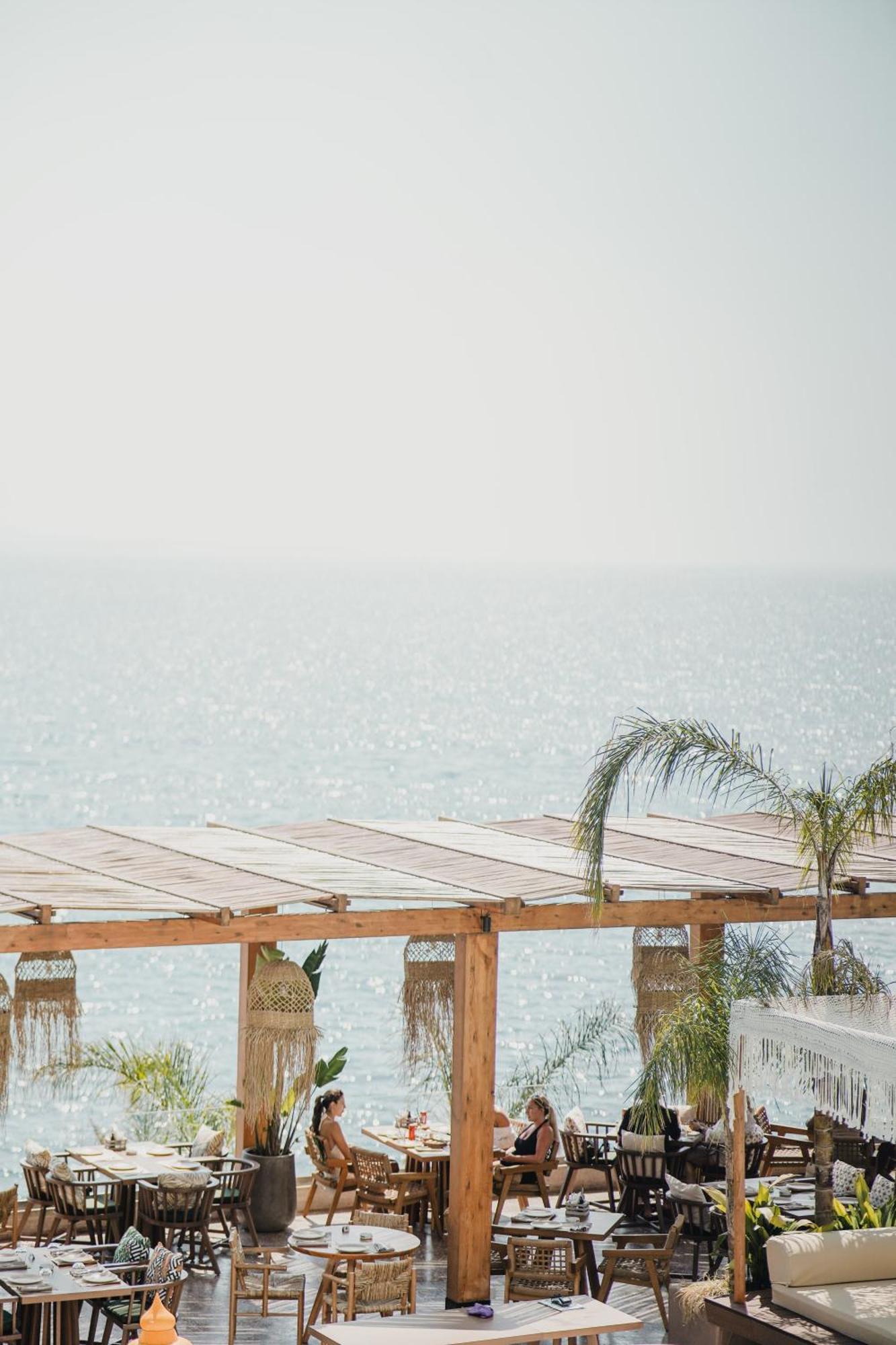 Lost Seaside Hotel ซารานเดอ ภายนอก รูปภาพ