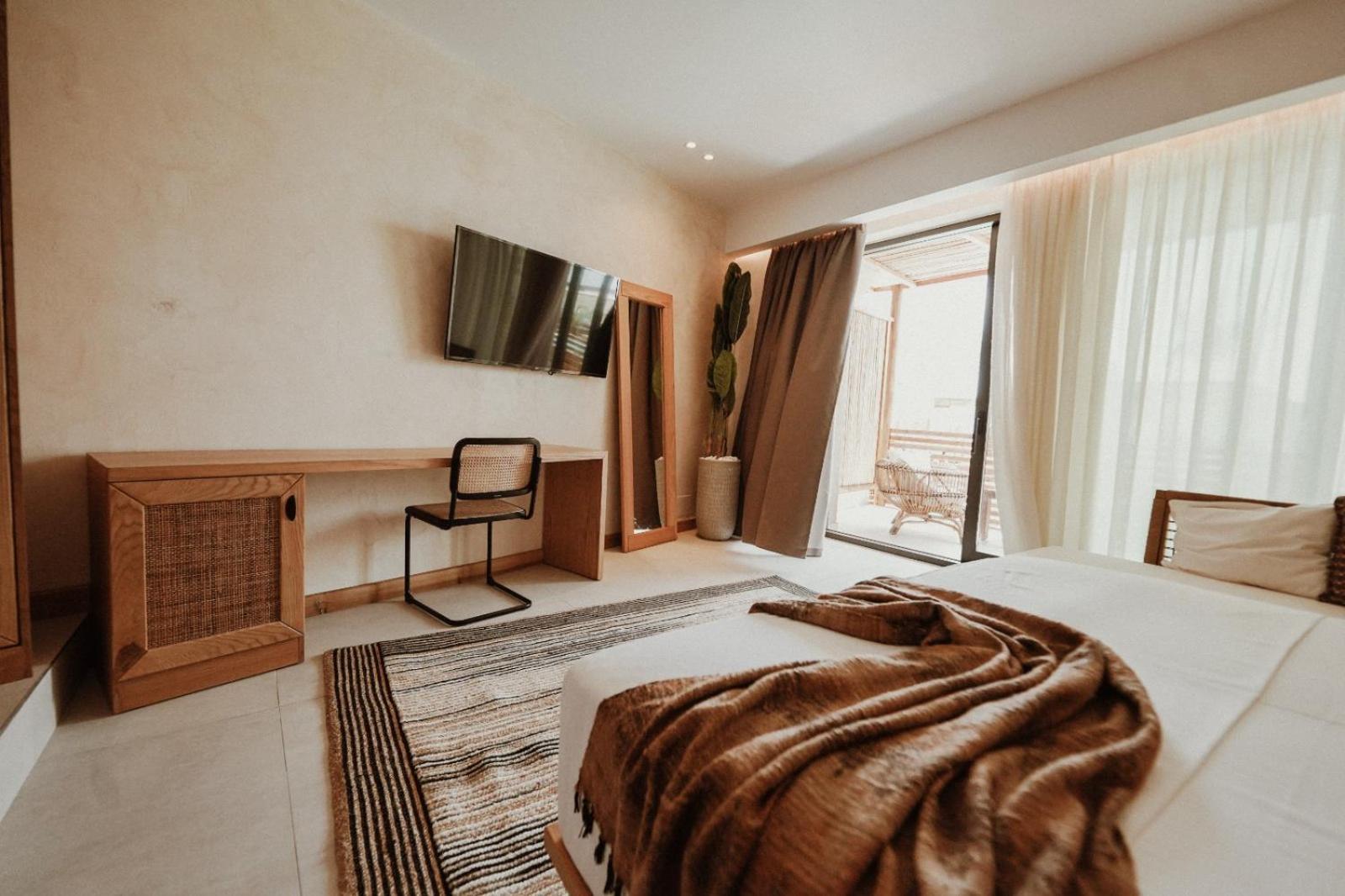 Lost Seaside Hotel ซารานเดอ ภายนอก รูปภาพ